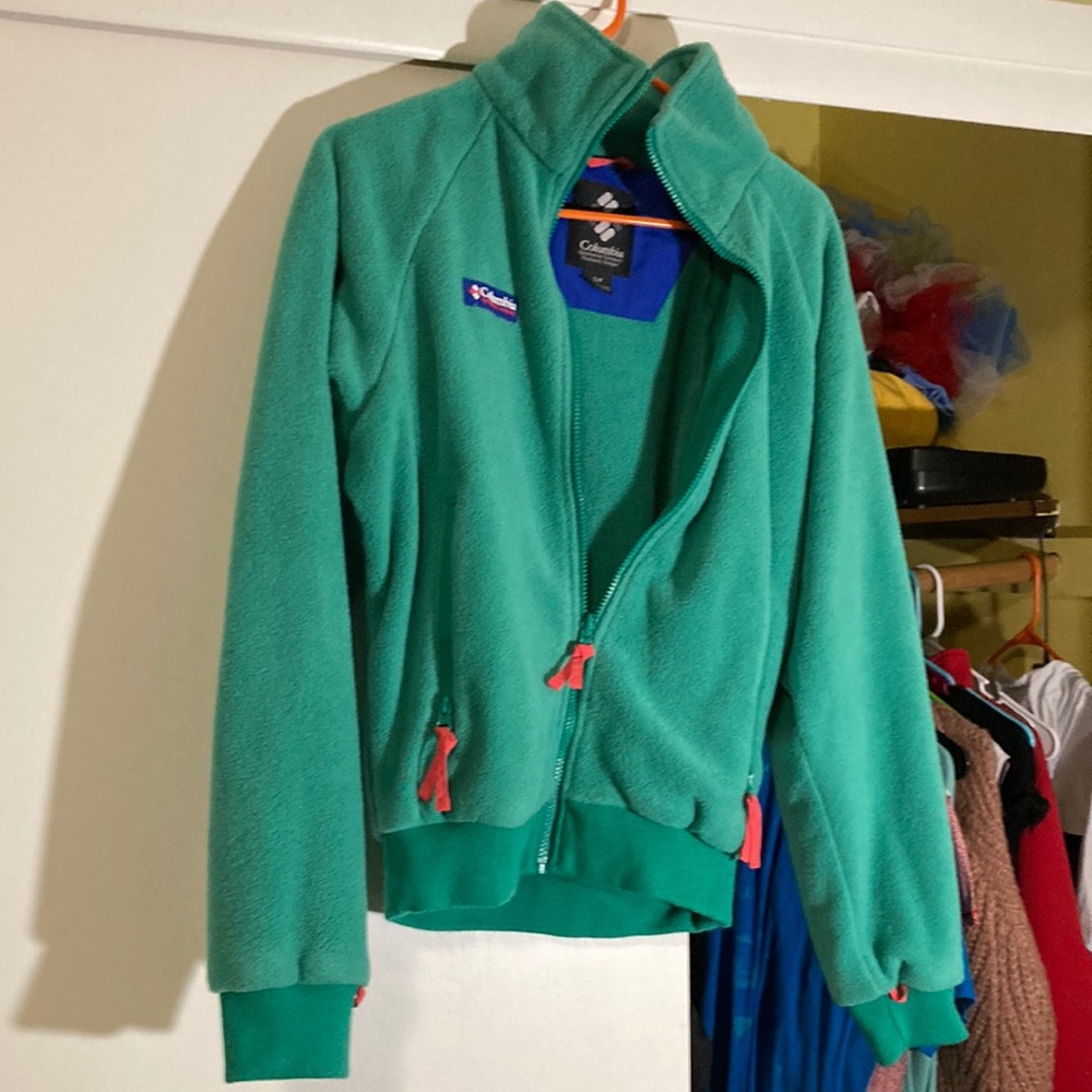 Columbia zip up.  Size small.